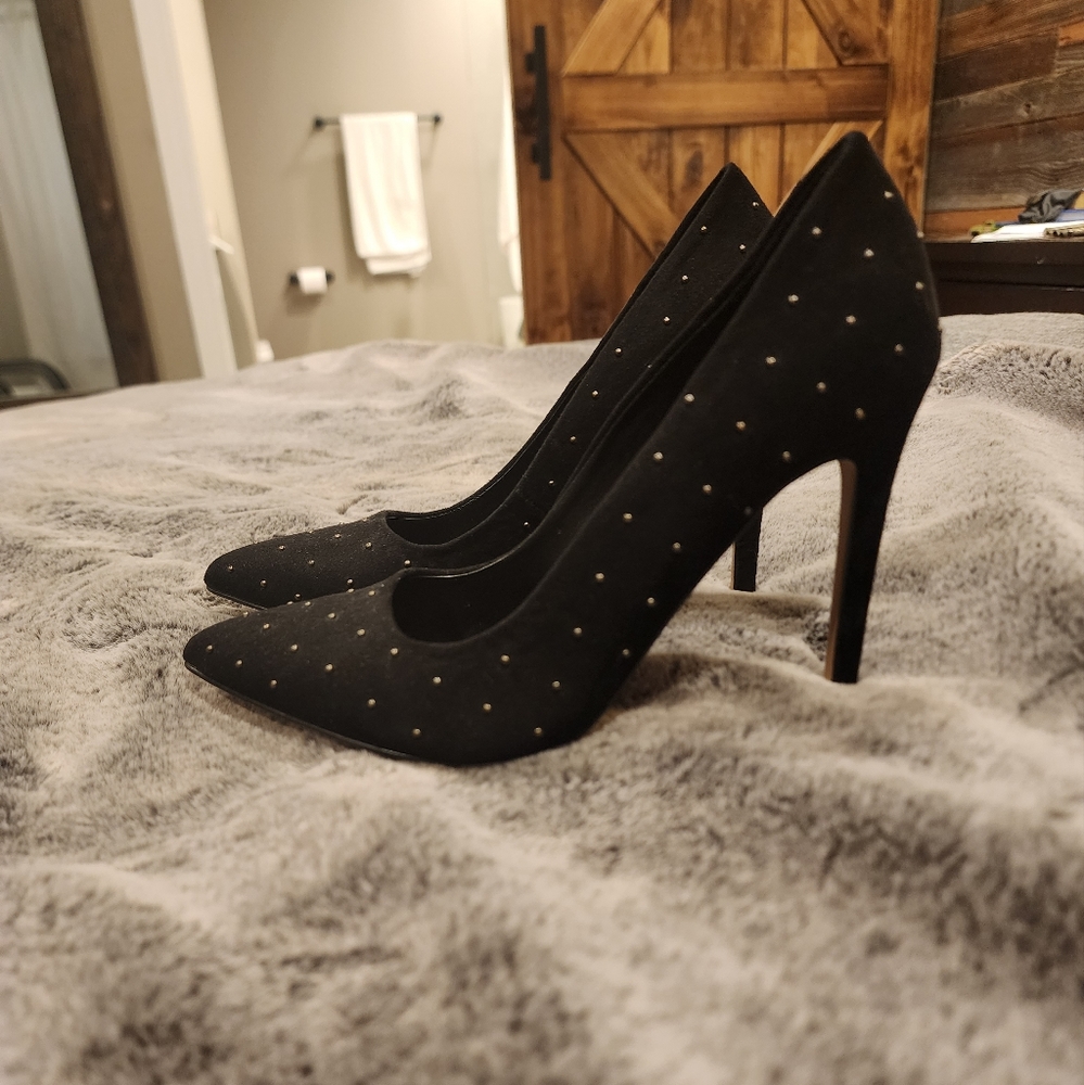 Express studded high heels size 6 black sexy stilleto pointed brand new